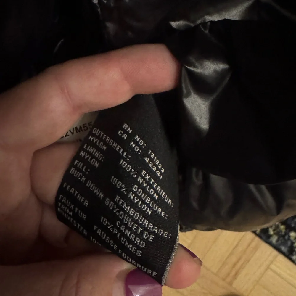 SAM. Women's Classic Black Puffer Jacket - Picture 9 of 10